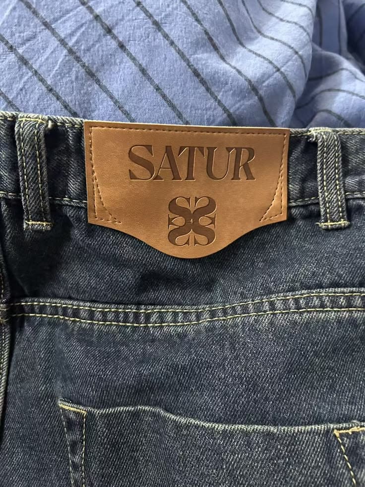satur